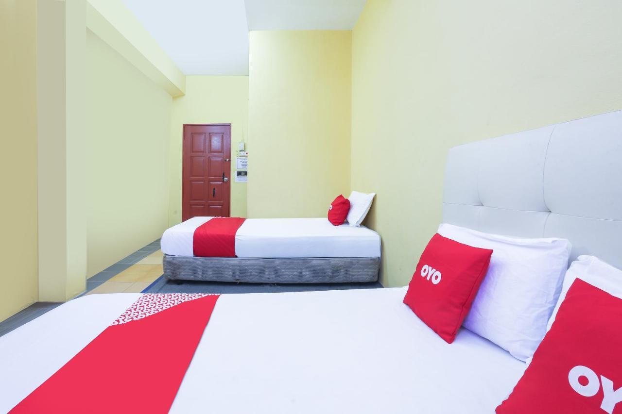 Oyo 90321 Hotel Bajet Sri Manal Tanah Merah  Exterior photo